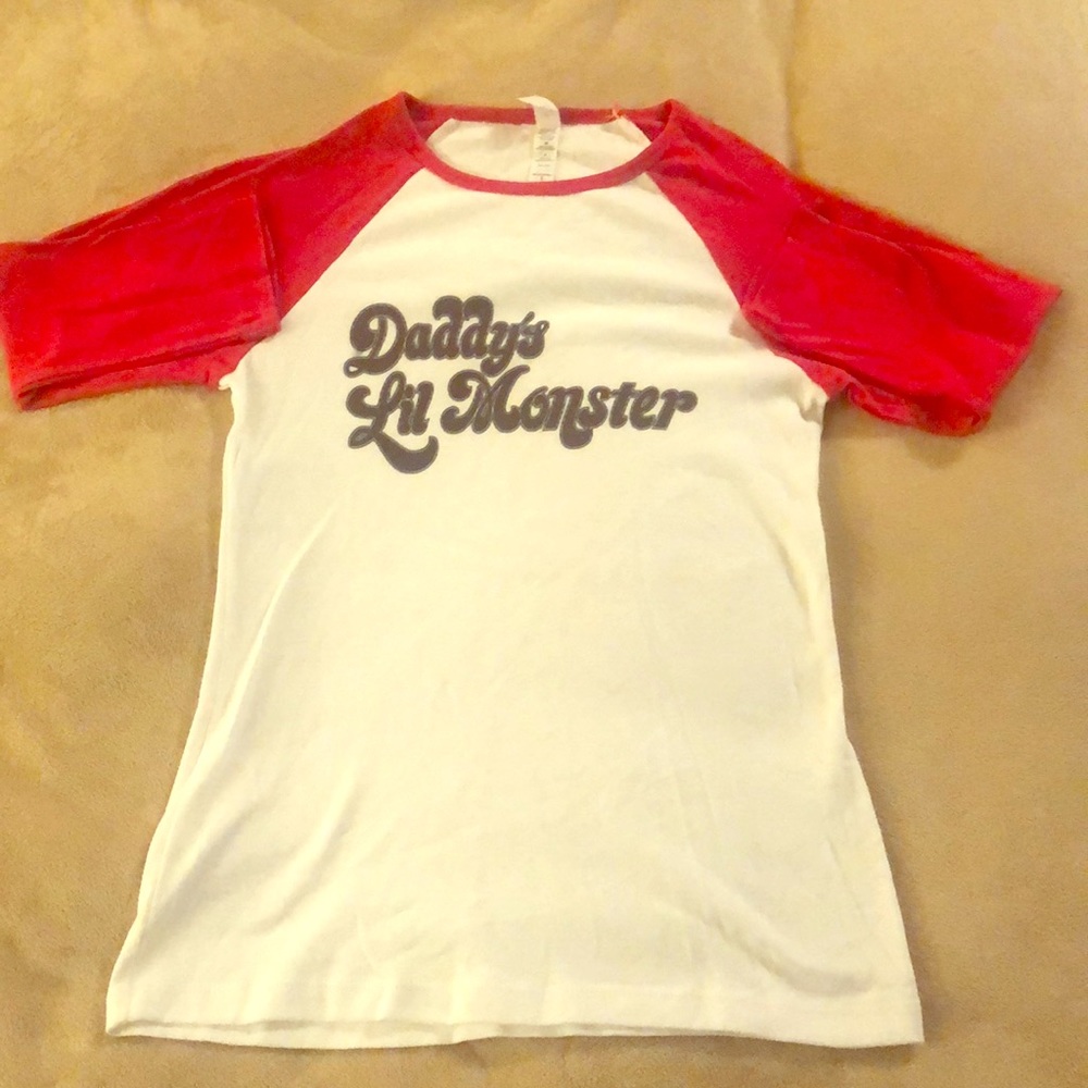 Harley Quinn “Daddy’s Lil Monster” Baseball Tee S